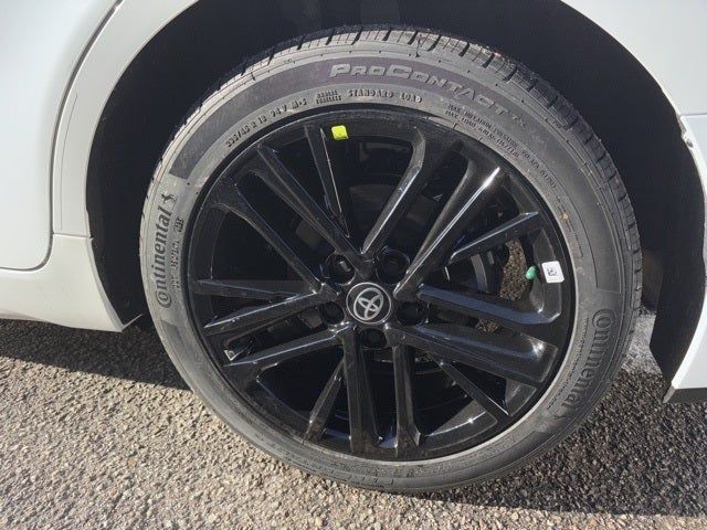 2026 Toyota Camry SE AWD