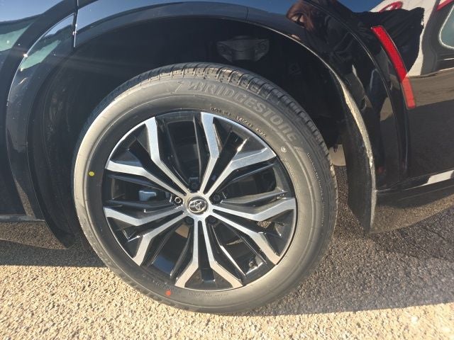 2026 Toyota Toyota Crown Signia XLE