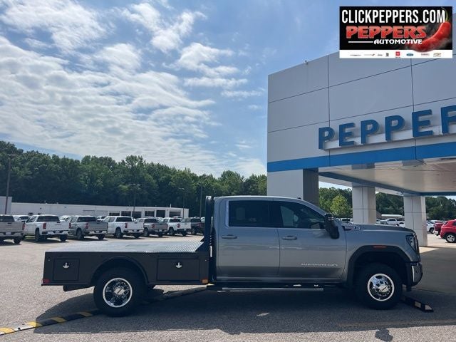 2025 GMC Sierra 3500HD SLE