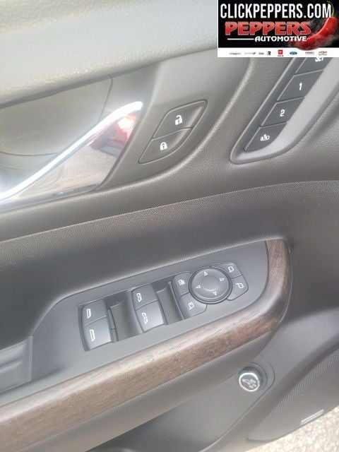 2023 GMC Acadia Denali 4X2