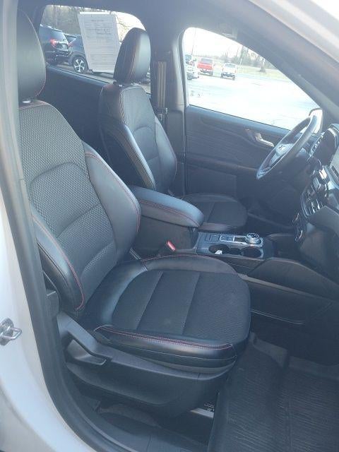 2025 Ford Escape Hybrid ST-Line Select