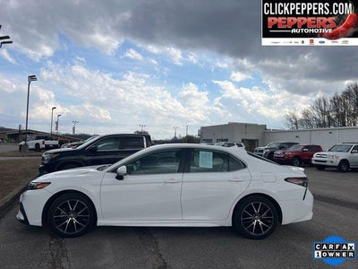 2024 Toyota Camry SE