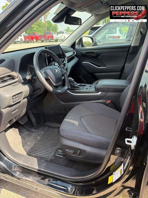2023 Toyota Highlander LE