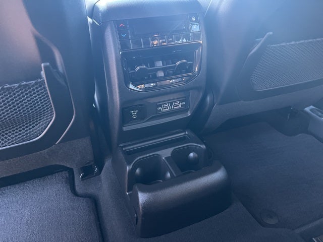 2025 Jeep Grand Cherokee L Laredo X 4x4