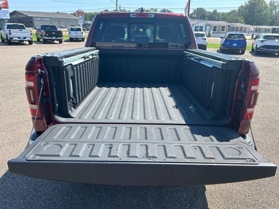 2021 RAM 1500 Laramie Crew Cab 4x4 5'7' Box
