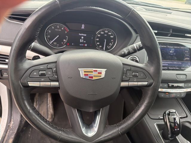 2023 Cadillac XT4 Premium Luxury