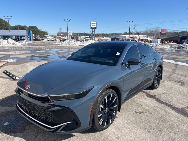 2025 Toyota Crown Platinum