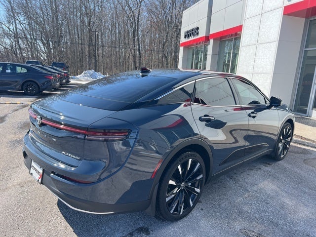 2025 Toyota Crown Platinum