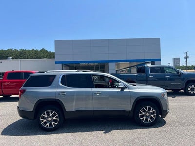 2023 GMC Acadia SLT