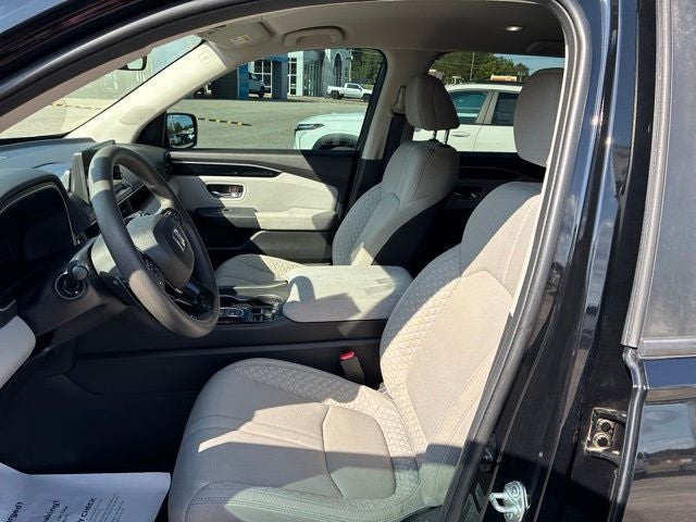 2023 Honda Pilot LX